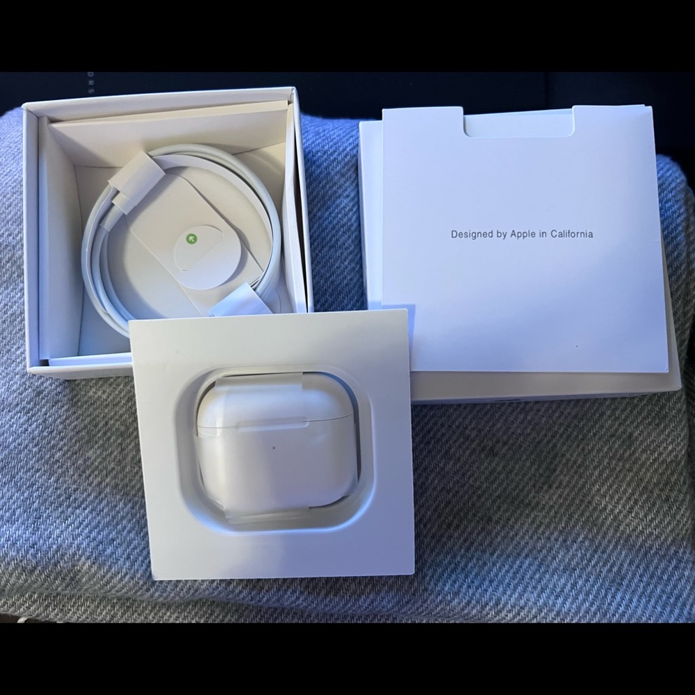 Apple Airpods 3 (3rd Generation)